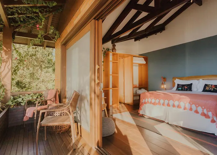 Villa Gardena Suites Praia do Rosa